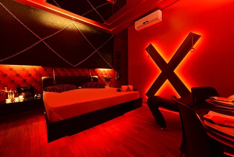 Suíte Sensual 11 - Quarto Vermelho, no Ele & Ela Motel