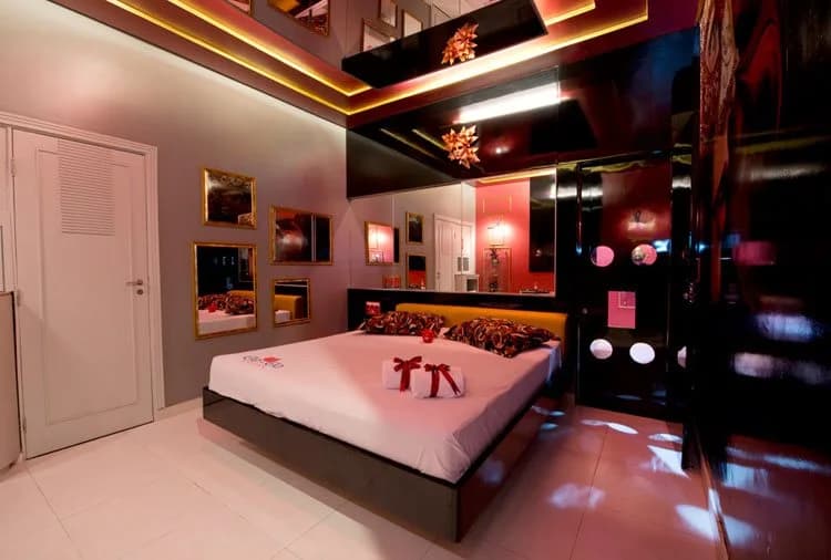 Suíte Voyeur 22, no Ele & Ela Motel